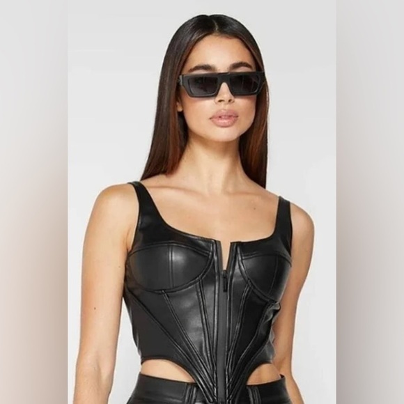 Sold on ebay ✅Maniere De Voir Front Zip Corset Top Black Vegan Faux Leather - Picture 4 of 11